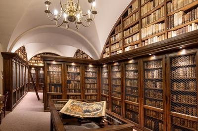 Découvrez l'exceptionnel fonds ancien d'une Bibliothèque Protestante à Strasbourg