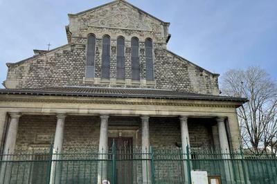 Découvrez L'histoire Et L'architecture D'une Église Du Xxème Siècle à Reims