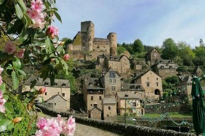 Dcouvrez l'un des Plus Beaux Villages de France   Belcastel