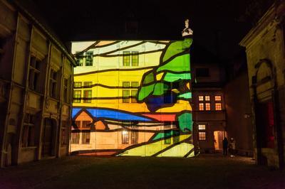 Découvrez la projection peindre la lumière, Jacques Simon et les métamorphoses du verre à Reims