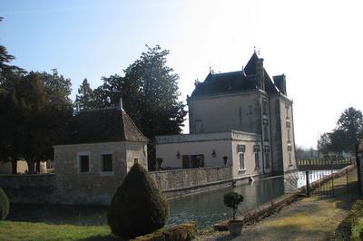 Découvrez Le Château De La Lignée D'authon à Authon Ebeon