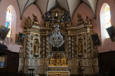 Dcouvrez une glise au retable classe au titre des Monuments historiques, oeuvre de Marc Ferrre  Campan