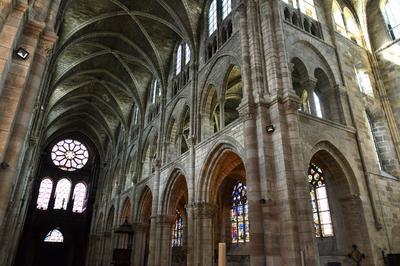 Dcouvrez une glise gothique et ses trsors architecturaux  Chalons en Champagne