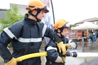 Dmonstrations des jeunes sapeurs-pompiers  Vaulx en Velin