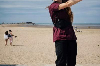 Des impromptus de danse par la Compagnie MI'VYBZ dans le cadre du dispositif Plaines d't.  Dunkerque