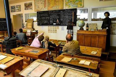 Dicte  la plume mtallique  l'Ecole-Muse  Boulogne sur Mer