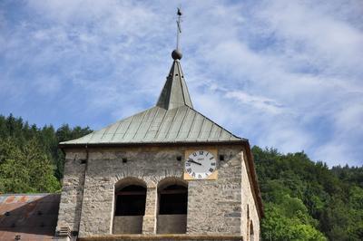 Du bas du village de Queige au sommet de son clocher,  la recherche du temps pass