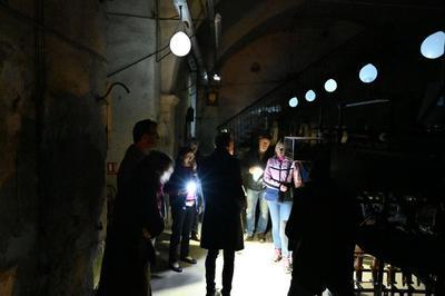 Visite dambulatoire  la lampe torche d'une vieille Fabrique  soie du XIXe  Marcols les Eaux