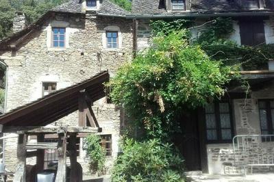 Ancienne forge restaure et dcouverte des anciens mtiers d'un village aveyronnais  Belcastel