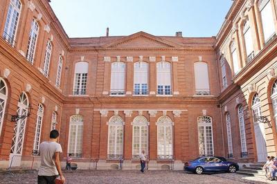 Htel particulier et architecture civile du XVIIIe sicle de Toulouse !