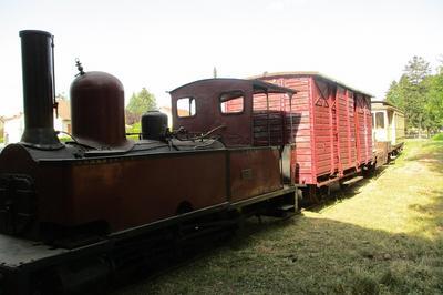 Exposition De La Locomotive  Vapeur  Lucienne  Ex  Le Rhne   Thizy