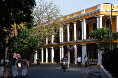 Le patrimoine architectural et historique des anciens tablissements franais de l'inde  Paris 20me