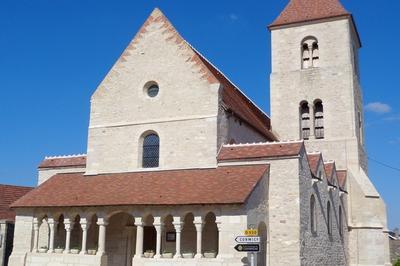 Exposition sur les travaux de rnovation d'une glise au porche roman remarquable  Cauroy les Hermonville