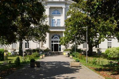 Histoires de Bahuts : visites guides du lyce Albert-Claveille   Perigueux