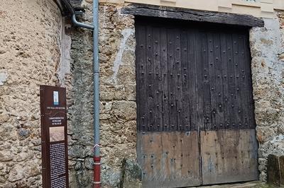 Inauguration de la faade restaure de l'ancienne ferme de l'abbaye de Gif  Gif sur Yvette