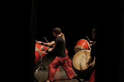 Initiation au taiko, art du tambour japonais  Nice