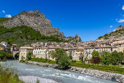 Journe du livre et des auteurs sur Les grandes dames de la littrature  Entrevaux