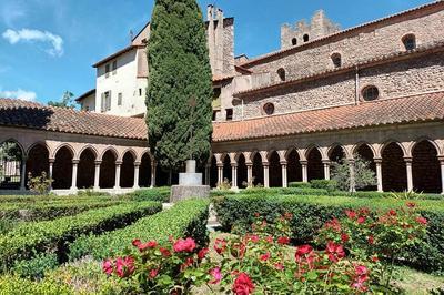  L'abbaye au coeur de la ville, visite guide  Arles sur Tech