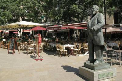 La place Jean-Jaurs, d'hier  aujourd'hui  Montpellier