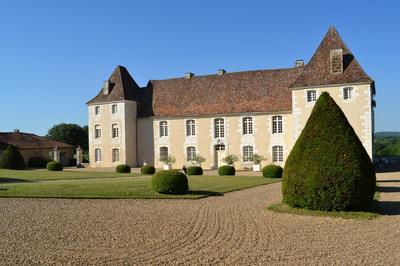 Visite guide, par le propritaire, de la cour d'honneur et des terrasses du chteau   Connezac