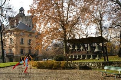 Le chteau fait son cirque  Chambery