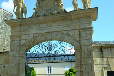 Le chteau Gaillard et son portail monumental  Fontenay le Comte