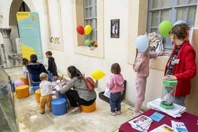 Le coin des familles  Arles