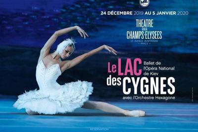 Le Lac des cygnes pour les Ftes de fin d'anne  Paris 8me