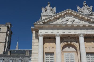 Le Palais Des Ducs Et Des tats De Bourgogne Vu De L'extrieur !  Dijon