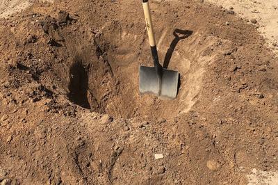 Le Trou, Un Buco per Terra  Chalon sur Saone