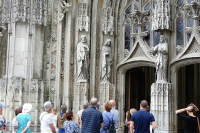 Les dtails cachs de l'glise de la Trinit de Vendme  Vendome