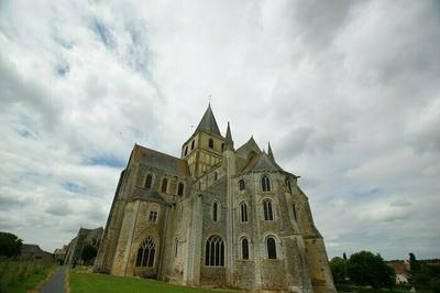 Levez les yeux !  Dcouverte de l'abbaye Saint-Vigor  Cerisy la Foret