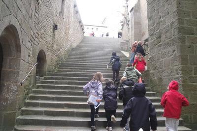 Levez les yeux ! en quête de portes...la journée du patrimoine pour les enfants à Le Mont saint Michel