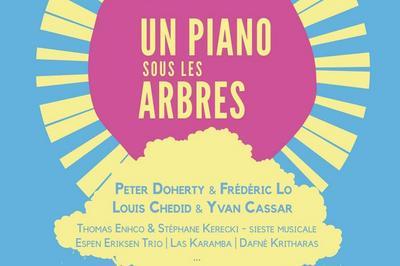 Louis Chedid et Yvan Cassar, en noires et blanches  Lunel Viel