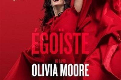 Olivia Moore Dans Egoïste à Auray
