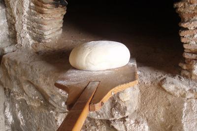 Pain du patrimoine dans le four de l'Hermitage  Pontoise