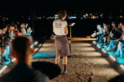 Parce Que les Majorettes Finissent Toutes Sous un Tas de Bches ou Dans une Btonneuse  Chalon sur Saone