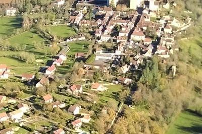 Partez  la dcouverte de la bastide de Montfaucon