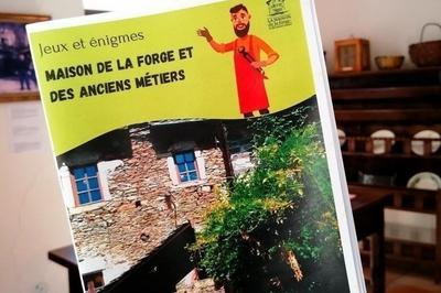 Dcouverte des anciens mtiers avec un carnet de jeux, pour une visite familiale  Belcastel