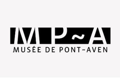 Permanence de l'association des Amis du Muse de Pont-Aven.  Pont Aven
