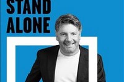 Philippe Lellouche dans Stand Alone  La Queue en Brie