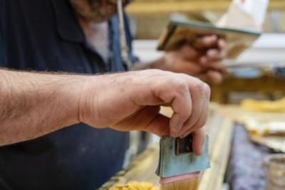 Plonge au coeur du mtier de restaurateur du patrimoine  Parcay Meslay