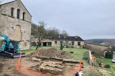 Prsentation des fouilles archologiques  l'ermitage de La Cordelle  Vezelay