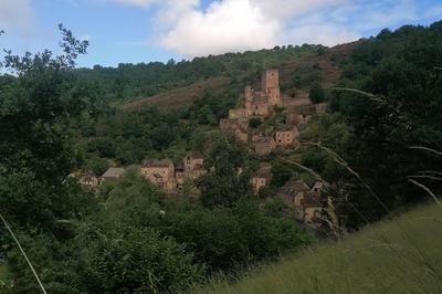 Visite guide de l'un des  Plus Beaux Villages de France   Belcastel