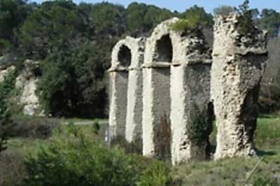 Randonne le long de l'aqueduc romain  Meyrargues