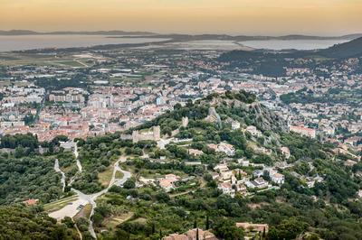 Randonne urbaine au fil du temps  Hyeres