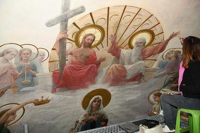 Re-dcouverte la peinture murale de l'abside  Paris 6me