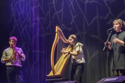 So Breizh ! Iskis, Ivarh et Nolwenn Korbell  Quimper