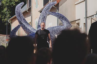 Spectacle Anti, Tragdie de Rue Bloque pour l'Occasion  Bretignolles sur Mer