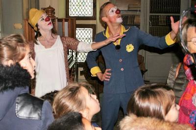 Spectacle Muse aux clowns, visites dcales clownesques au Muse des Moulins.  Villeneuve d'Ascq